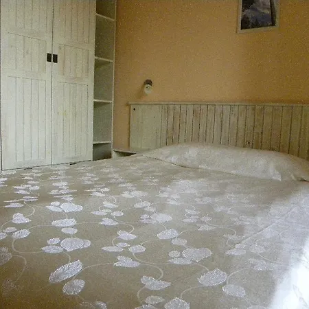 Private In St.ivan And Апартамент