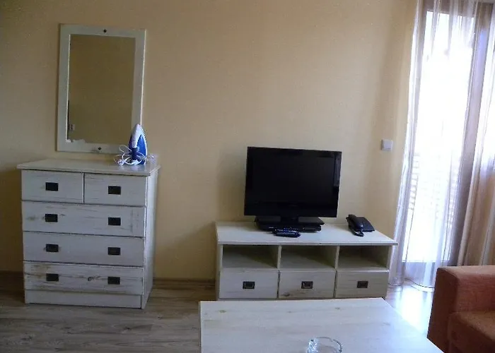 Private In St.ivan And Apartman Banszko